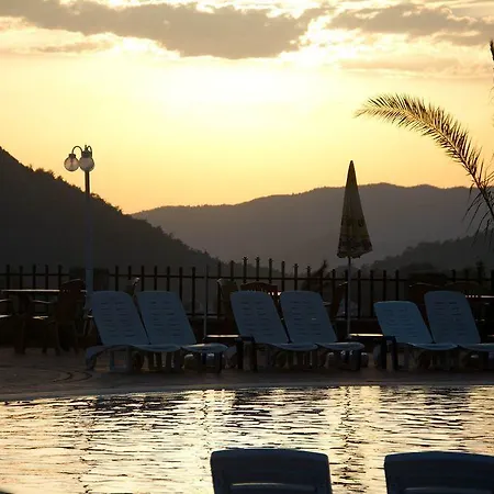 Destina Hotel