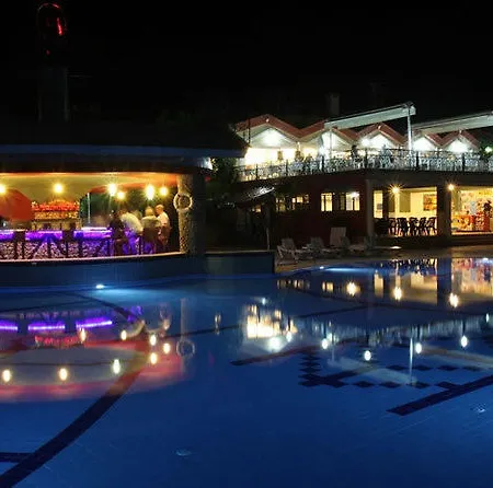 Destina Hotel